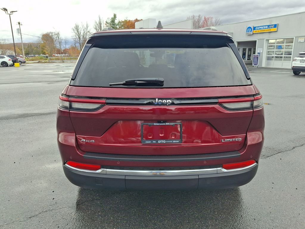 Used 2023 Jeep Grand Cherokee Limited image 6