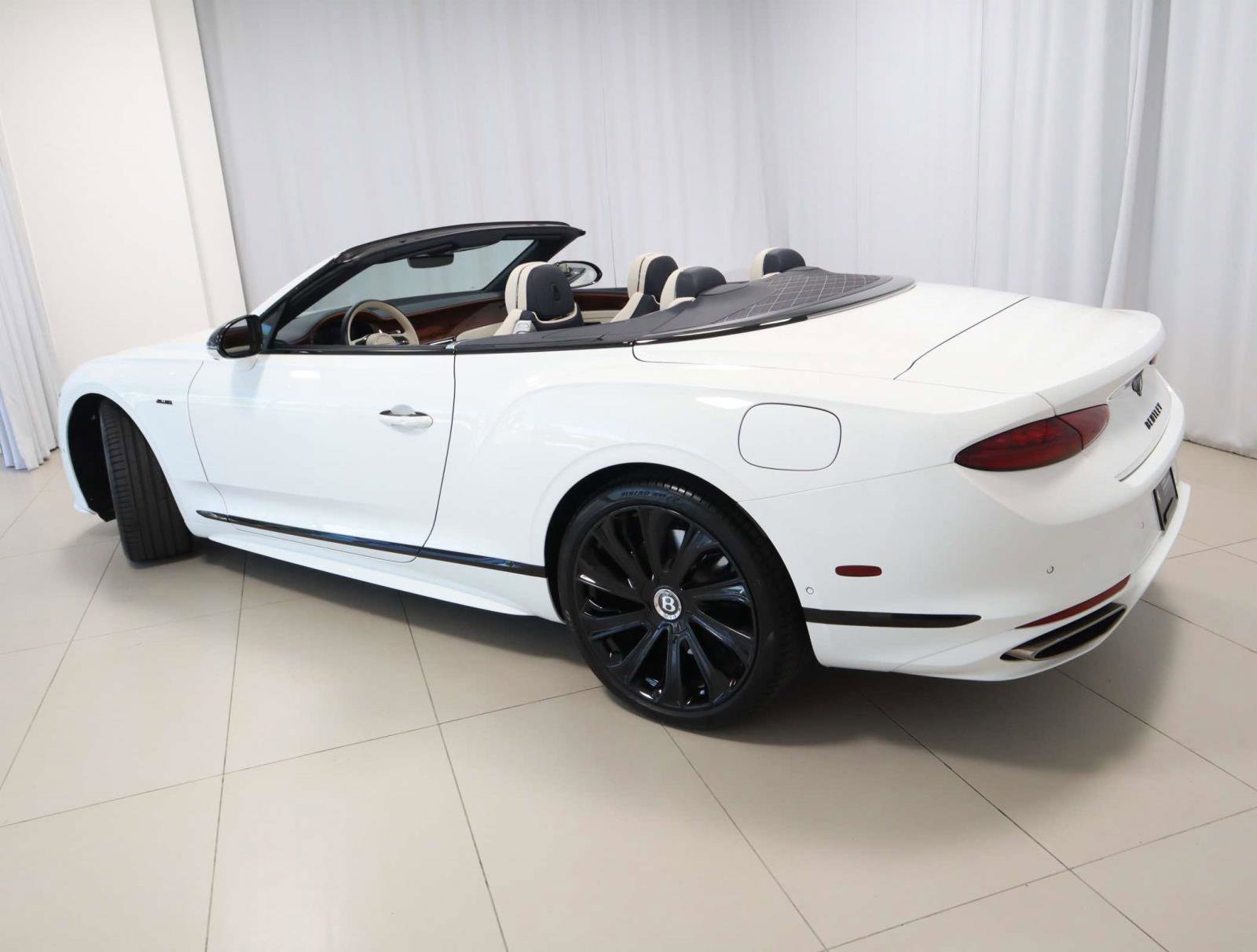 Used 2025 Bentley Continental GT Speed image 3