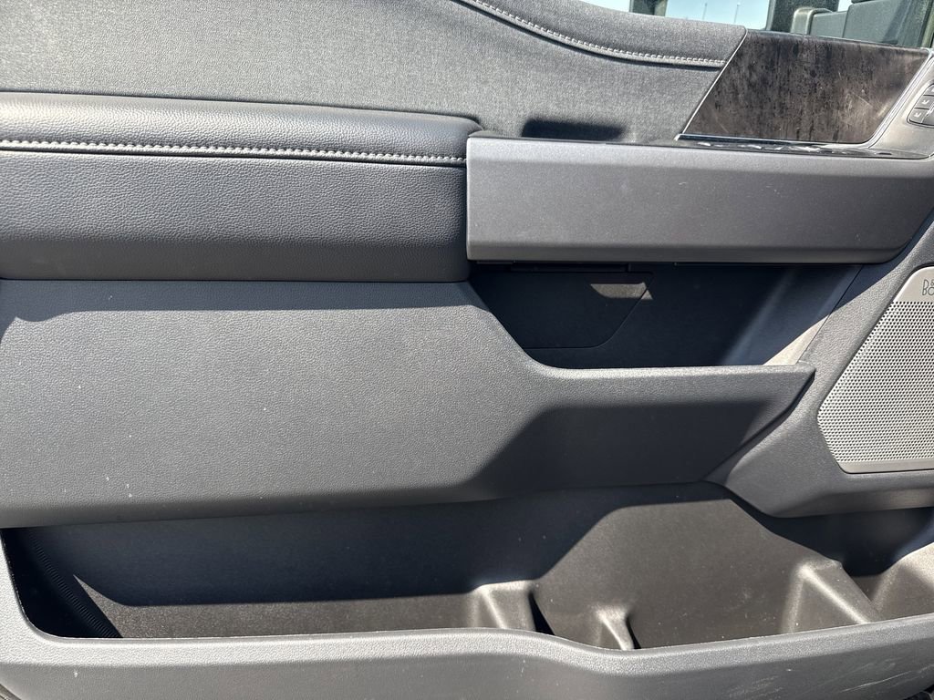 Used 2025 Ford F350 Lariat w/ Lariat Ultimate Package image 10