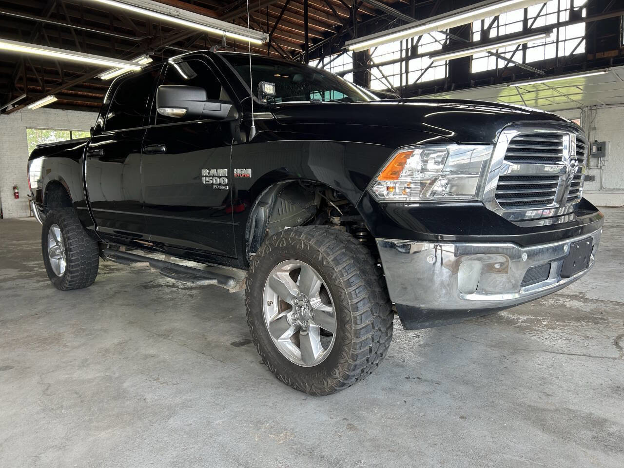 Used 2019 RAM 1500 Big Horn image 1