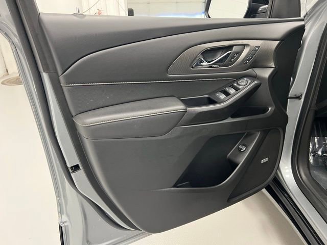 Certified 2023 Chevrolet Traverse Premier w/ Redline Edition image 24