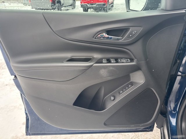Used 2022 Chevrolet Equinox Premier image 9