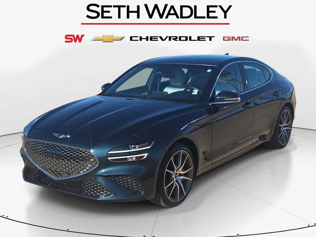 Used 2025 Genesis G70 2.5T image 3