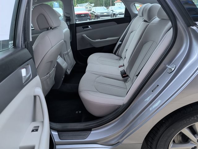Used 2016 Hyundai Sonata SE FWD image 23
