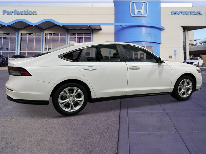 New 2025 Honda Accord LX image 7