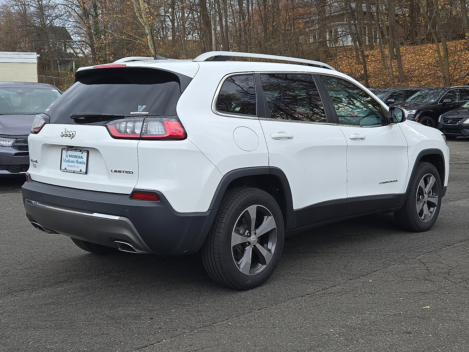Used 2019 Jeep Cherokee Limited image 6