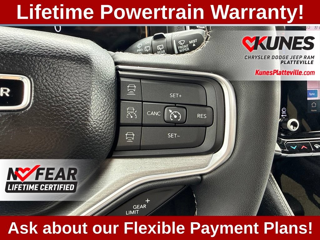 Used 2024 Jeep Wagoneer Series II w/ Convenience Group I AWD/4WD image 23