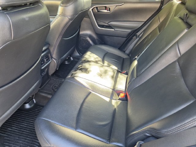 Used 2024 Toyota RAV4 XLE FWD image 23