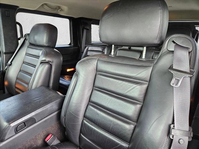 Used 2005 HUMMER H2 w/ Preferred Equipment Group AWD/4WD image 9