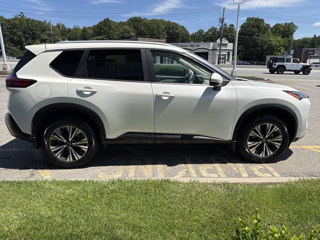 Certified 2023 Nissan Rogue SV w/ SV Premium B Package AWD/4WD image 9