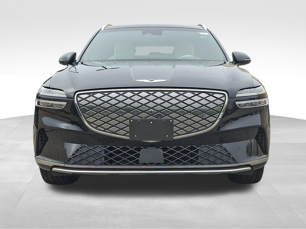 Used 2023 Genesis Electrified GV70 AWD/4WD image 2