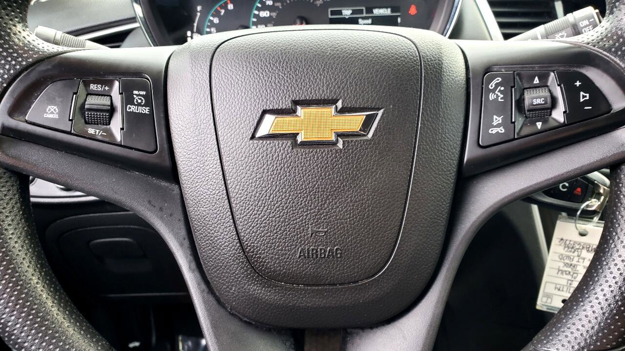 Used 2021 Chevrolet Trax LT image 19