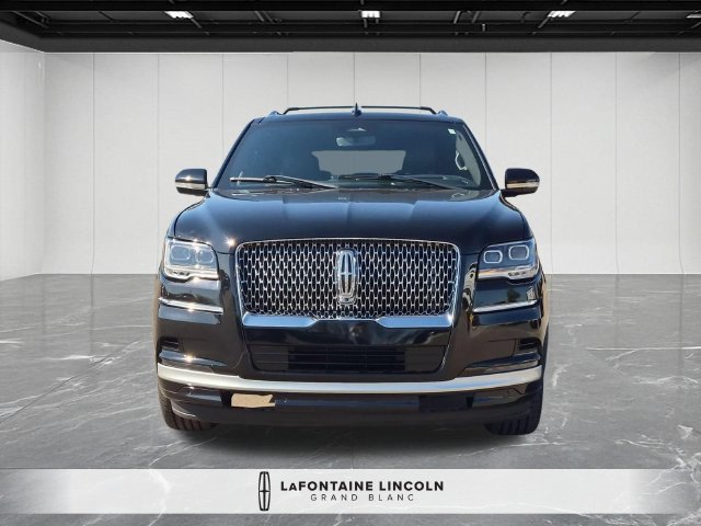 Used 2023 Lincoln Navigator Reserve AWD/4WD image 8