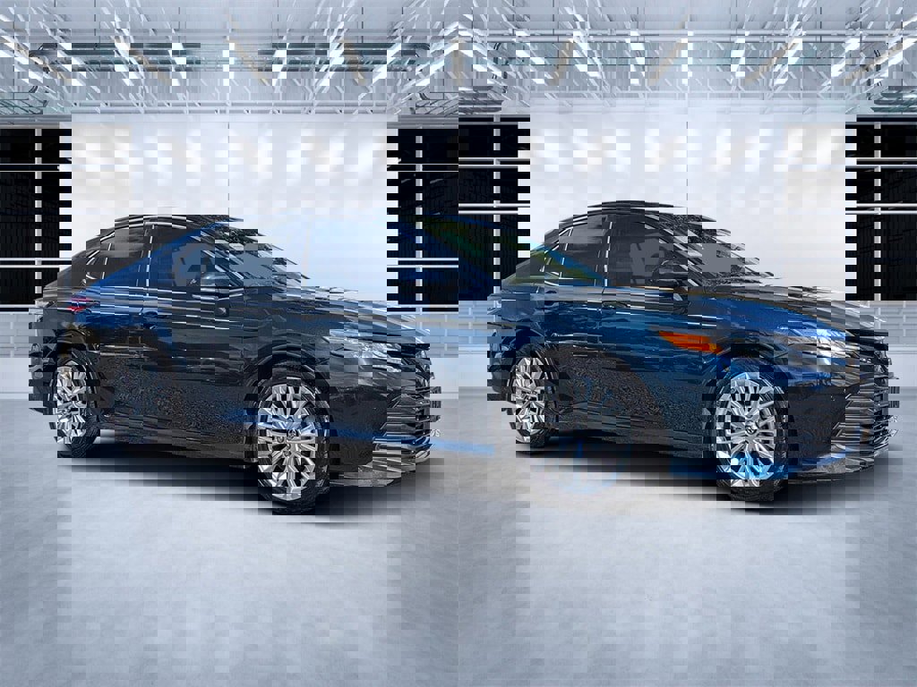 Used 2018 Toyota Camry XLE