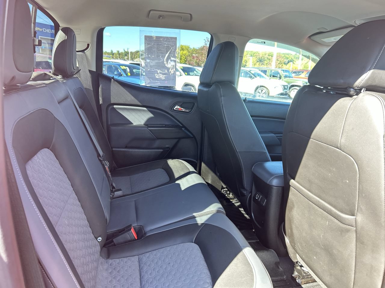 Used 2019 Chevrolet Colorado Z71 AWD/4WD image 19