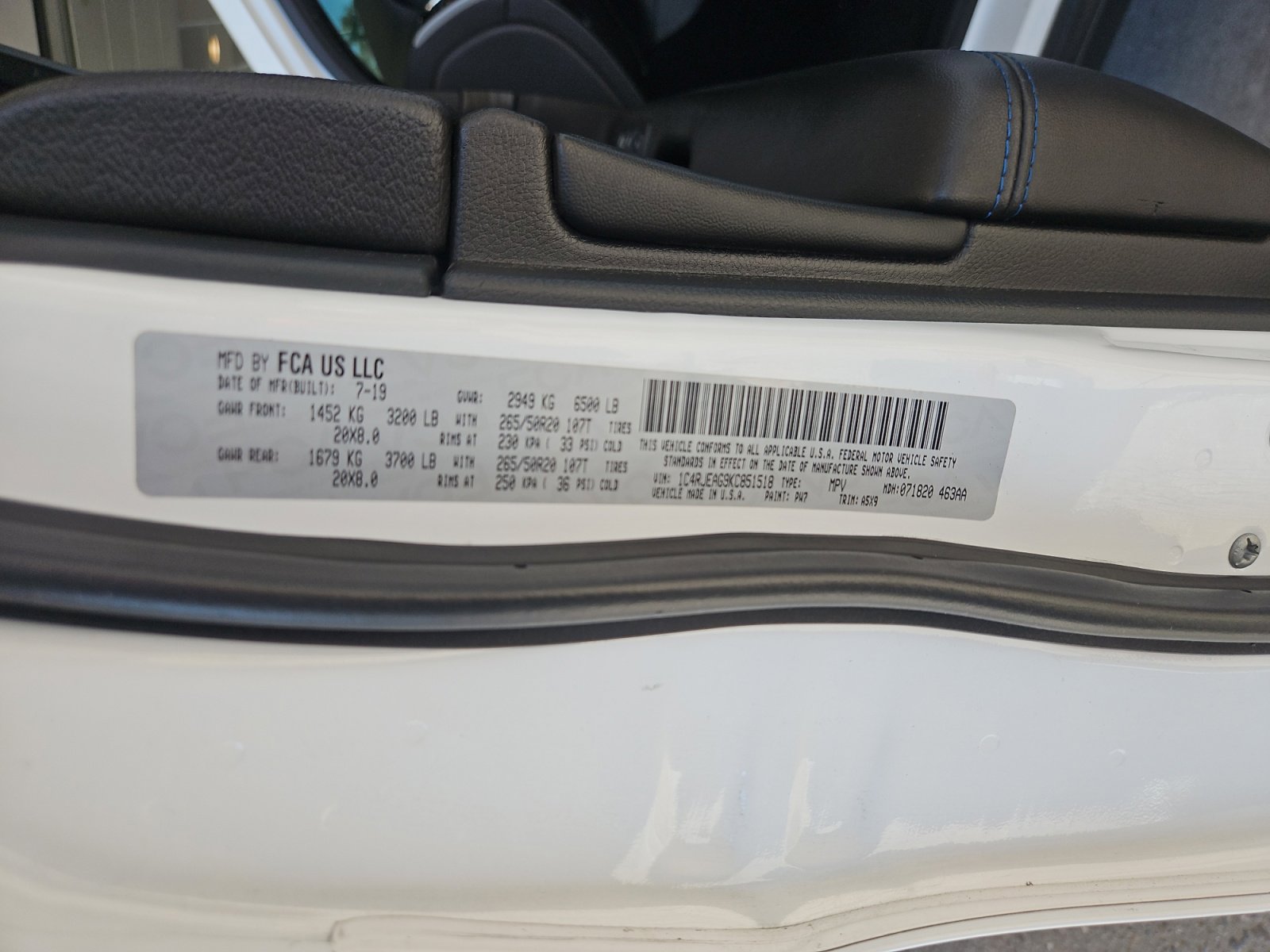 Used 2019 Jeep Grand Cherokee Laredo image 25