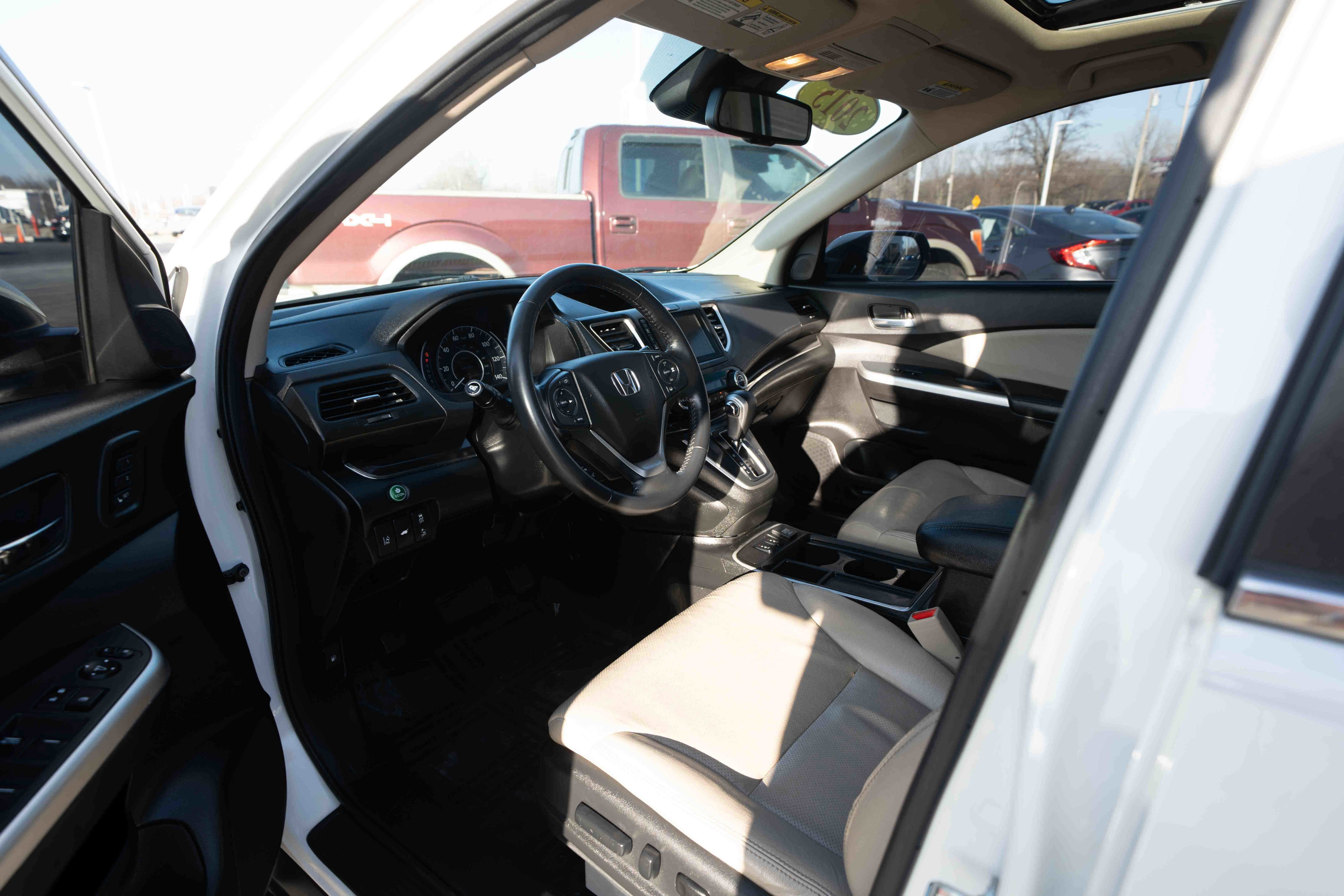 Used 2015 Honda CR-V Touring image 8