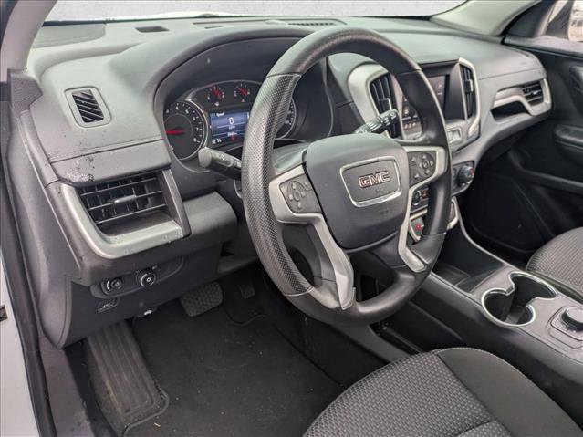 Used 2024 GMC Terrain SLE image 9