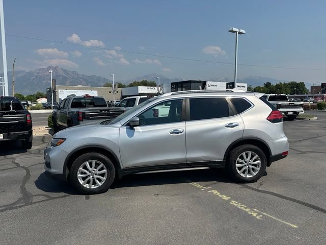 Used 2017 Nissan Rogue SV AWD/4WD image 7