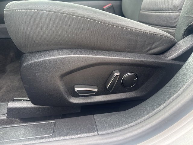 Used 2019 Ford Fusion SE image 20