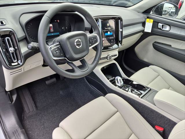 New 2026 Volvo XC40 B5 Plus w/ Protection Package Premier AWD/4WD image 7