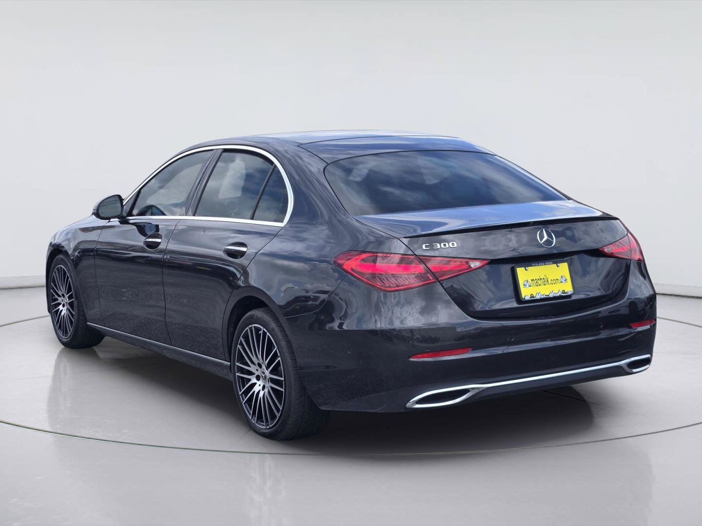 Used 2025 Mercedes-Benz C 300 Sedan image 6