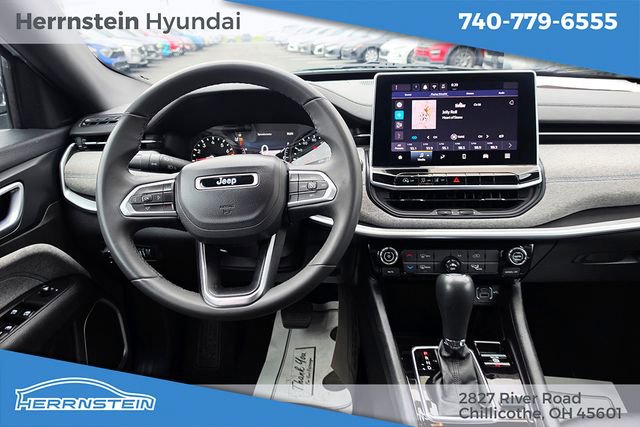 Used 2024 Jeep Compass Latitude image 6