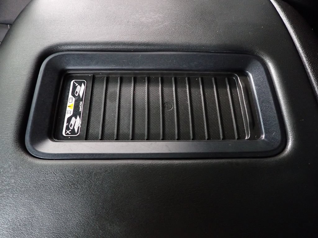 Used 2018 Chevrolet Tahoe Premier AWD/4WD image 9