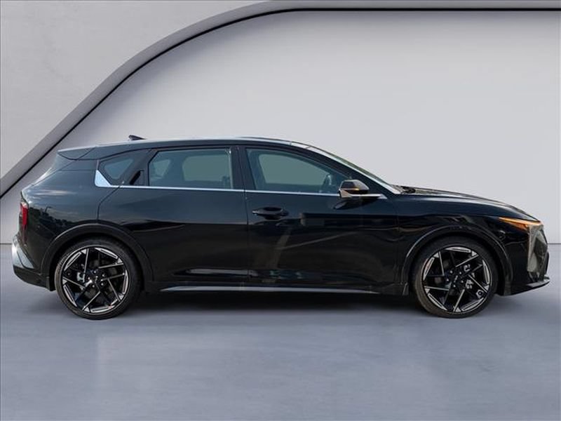 New 2026 Kia K4 EX w/ GT-Line Premium Package FWD image 6