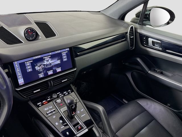 Used 2020 Porsche Cayenne AWD/4WD image 21
