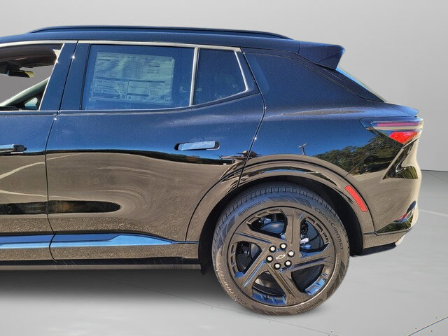 New 2026 Chevrolet Equinox EV RS image 7