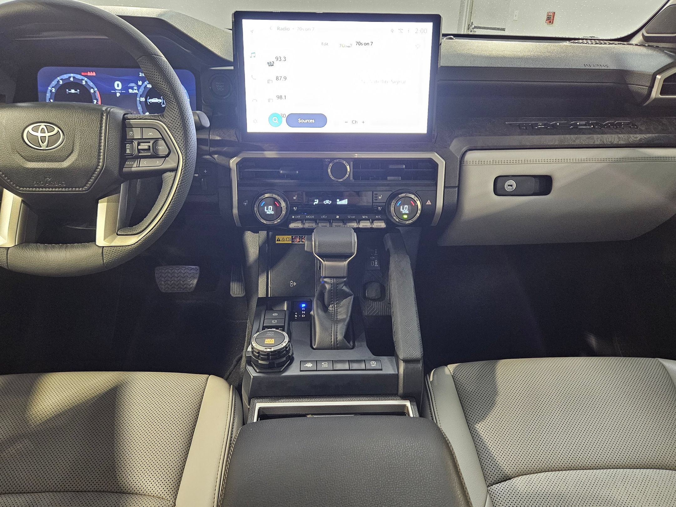 Certified 2025 Toyota Tacoma Limited AWD/4WD image 10