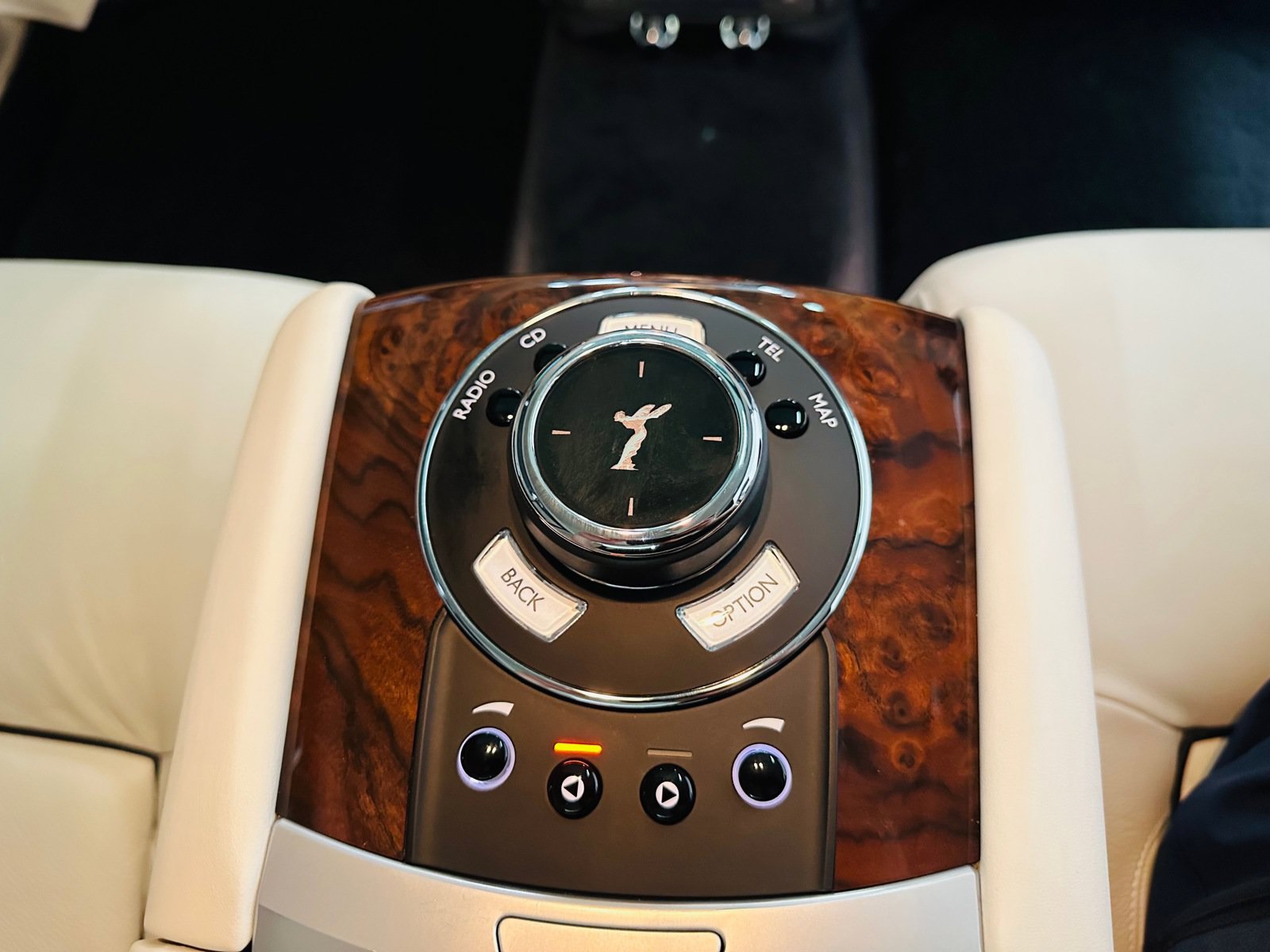 Used 2014 Rolls-Royce Ghost Extended Wheelbase RWD image 13