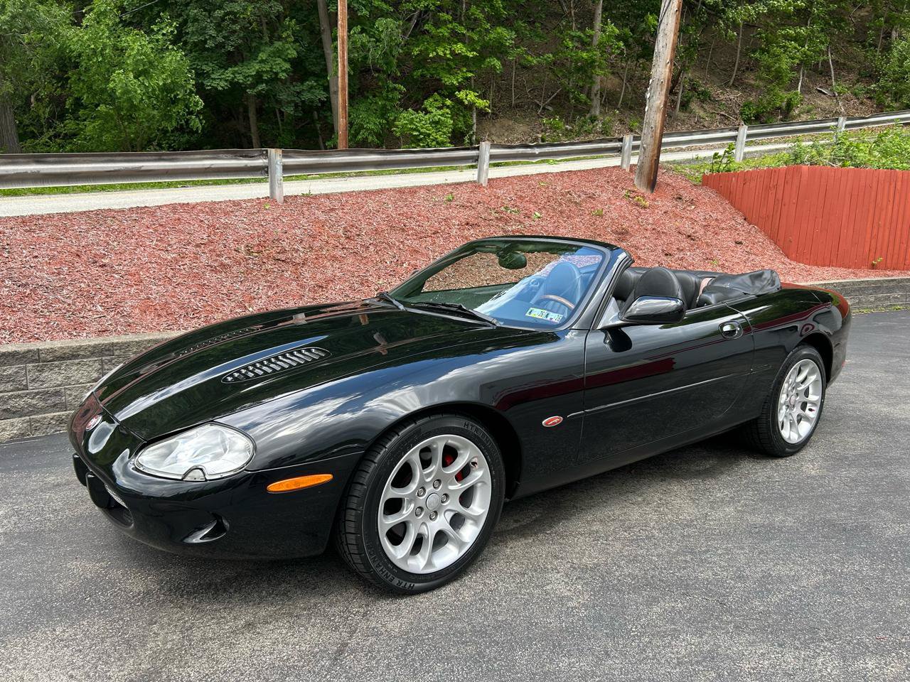 Used 2000 Jaguar XK8 Convertible RWD image 2