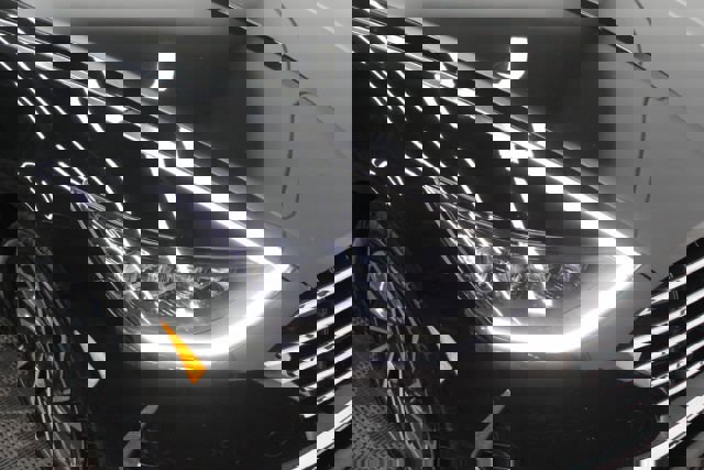 Used 2023 Hyundai Sonata Limited w/ Cargo Package image 34