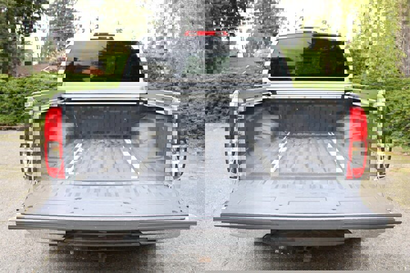 Used 2005 Nissan Frontier SE w/ (P01) Power Pkg image 16