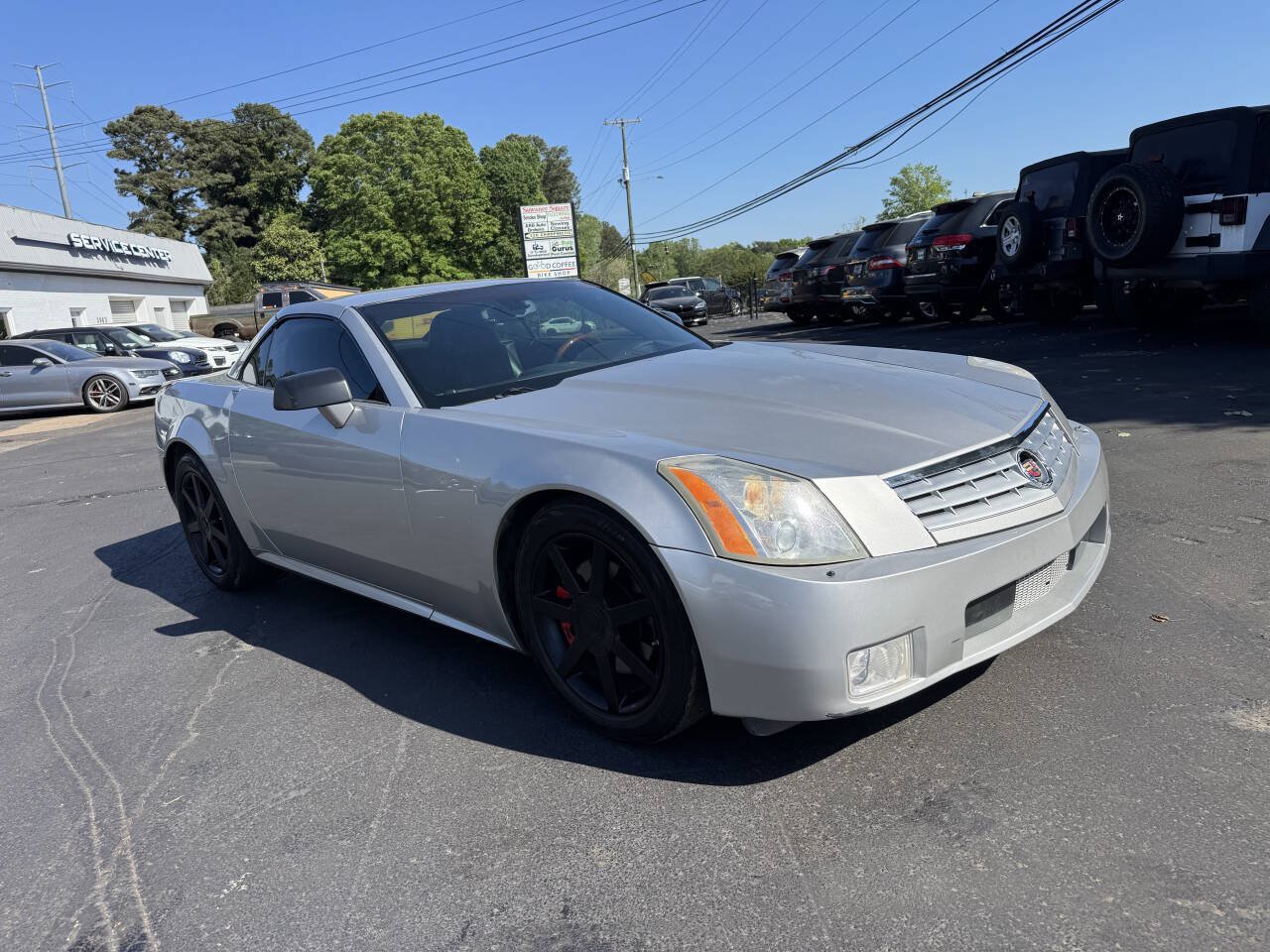 Used 2007 Cadillac XLR RWD image 3
