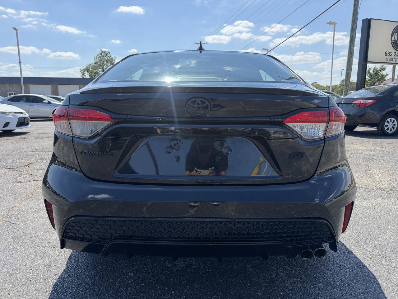 Used 2020 Toyota Corolla SE FWD image 6