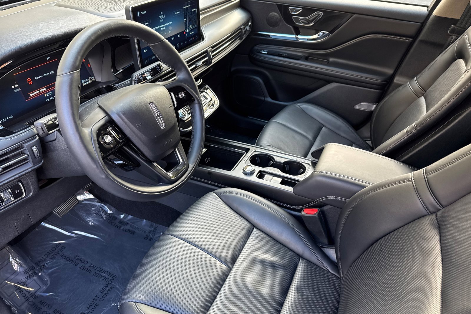 Used 2025 Lincoln Corsair Grand Touring w/ Equipment Group 301A image 10