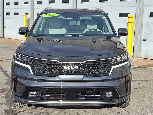 Used 2023 Kia Sorento SX Prestige image 2