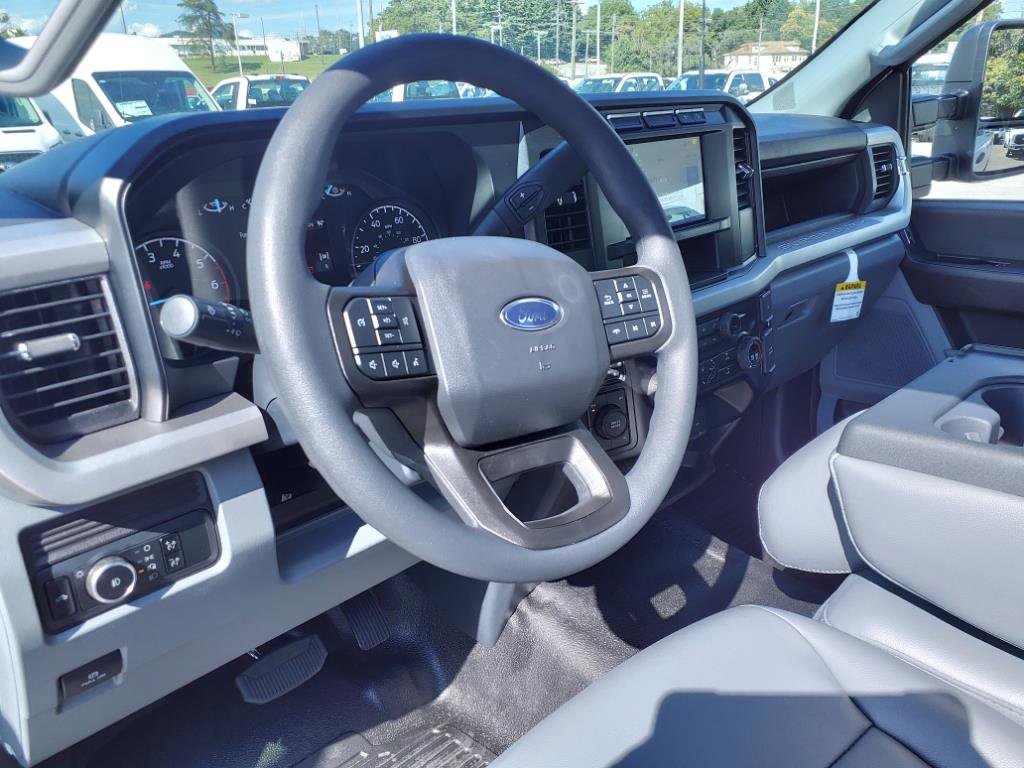 Used 2024 Ford F250 XL w/ XL Off-Road Package AWD/4WD image 11