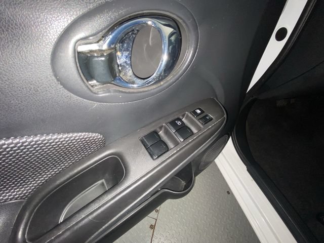 Used 2017 Nissan Versa SV w/ SV Special Edition Package FWD image 13