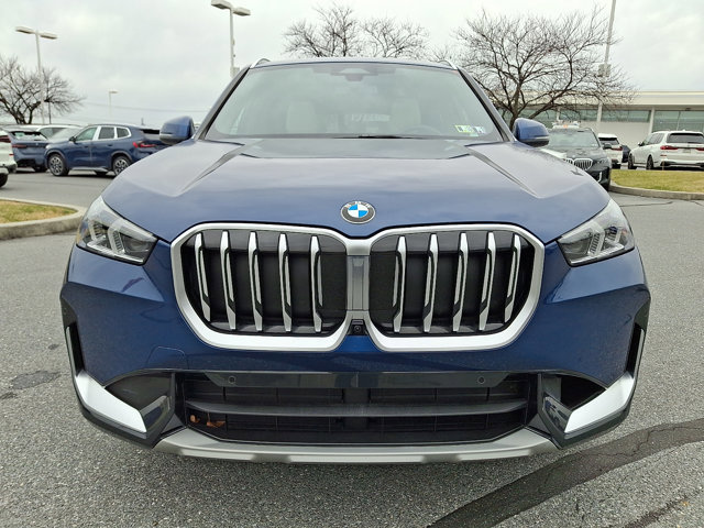 Certified 2025 BMW X1 xDrive28i w/ Premium Package image 2