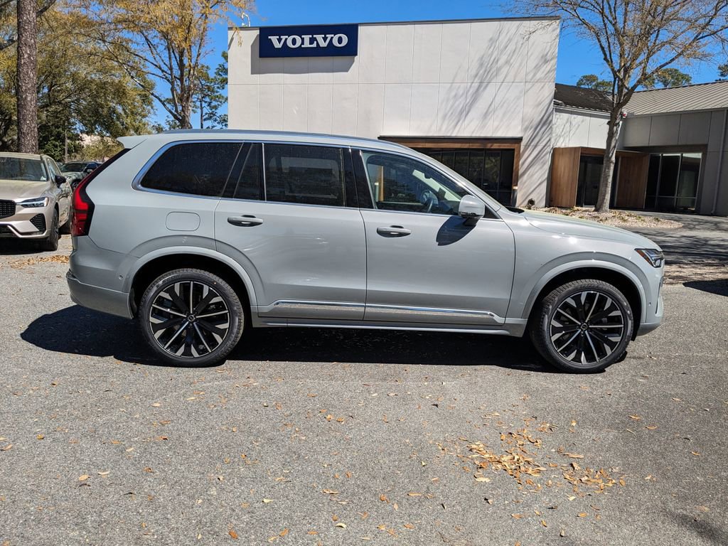New 2025 Volvo XC90 B6 Plus image 3