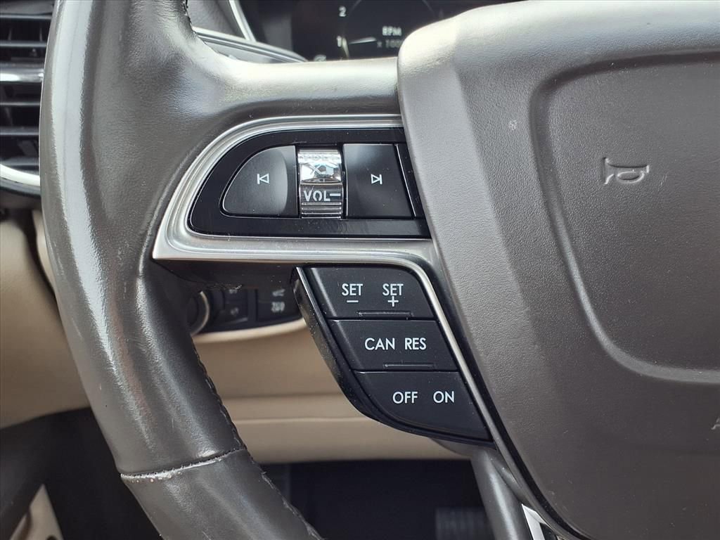 Used 2020 Lincoln Nautilus Reserve w/ Class II Trailer Tow Package image 17