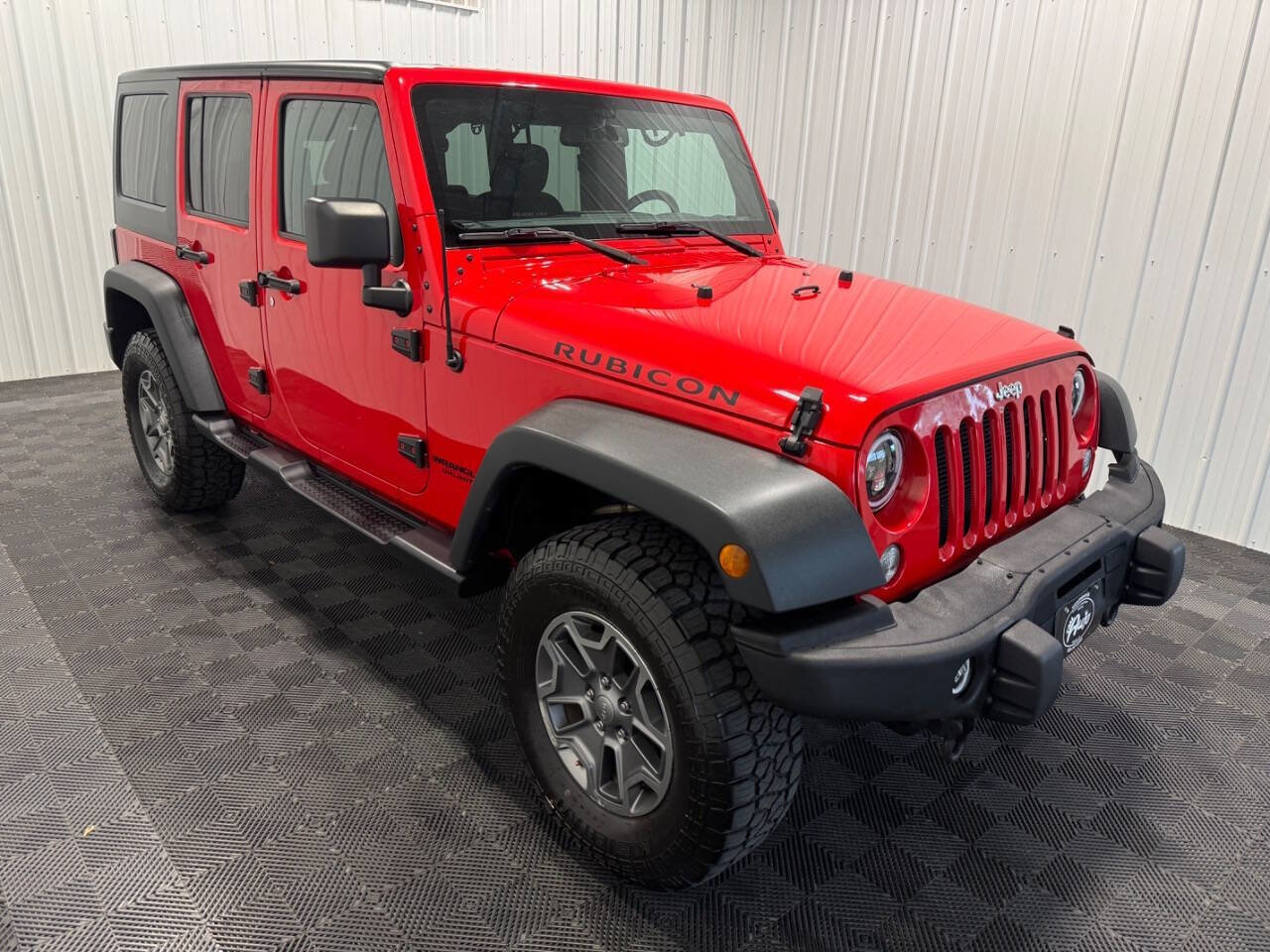Used 2016 Jeep Wrangler Unlimited Rubicon w/ Connectivity Group image 3