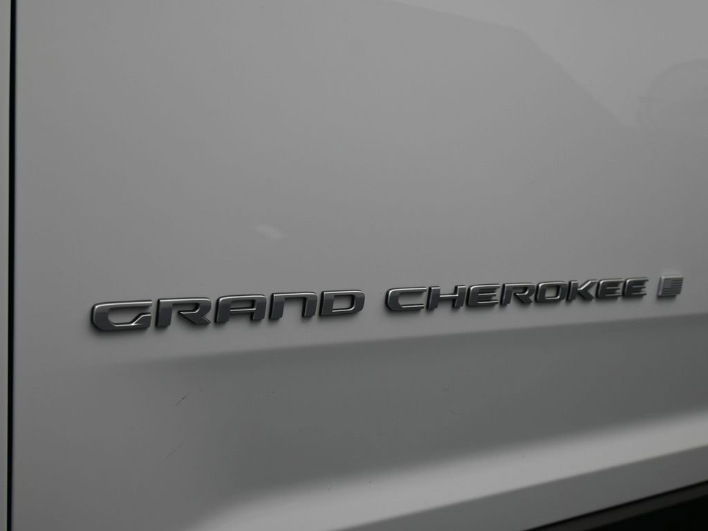 New 2026 Jeep Grand Cherokee Laredo X image 28