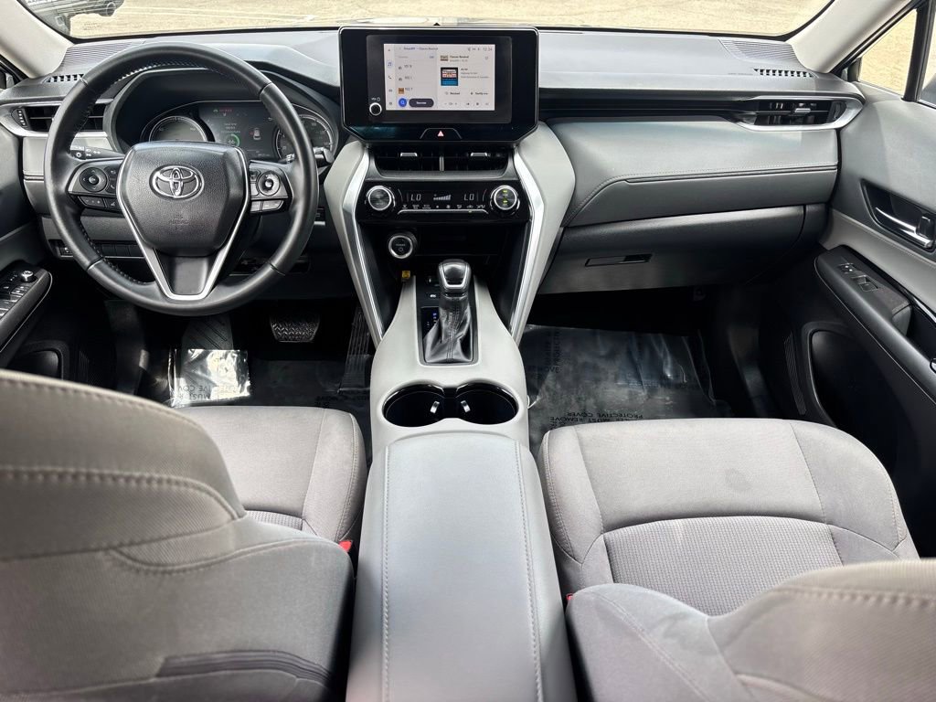 Used 2023 Toyota Venza LE AWD/4WD image 15