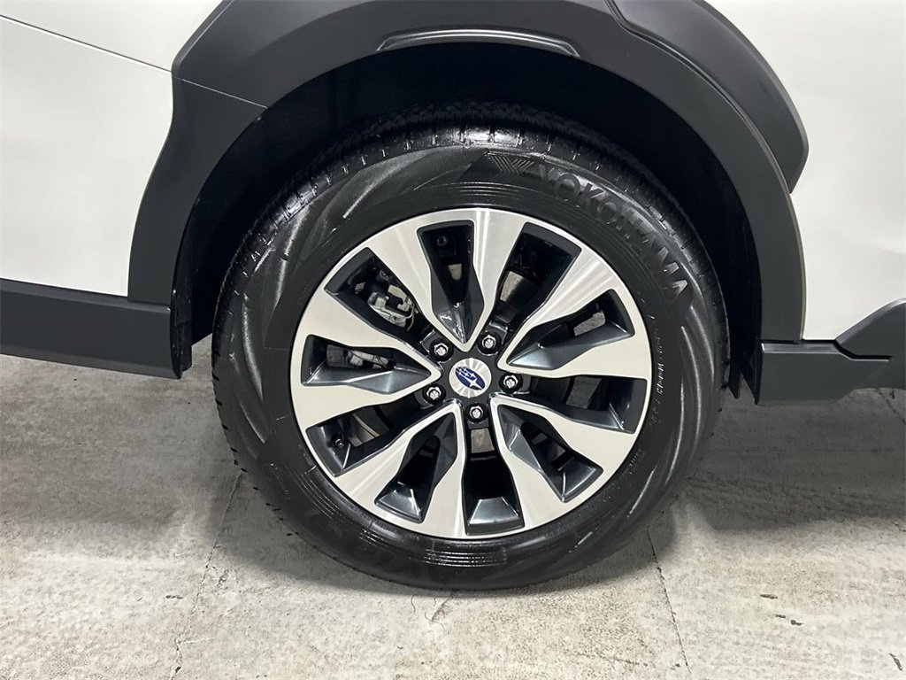 Certified 2025 Subaru Outback Touring XT w/ Tech Package 3 image 12