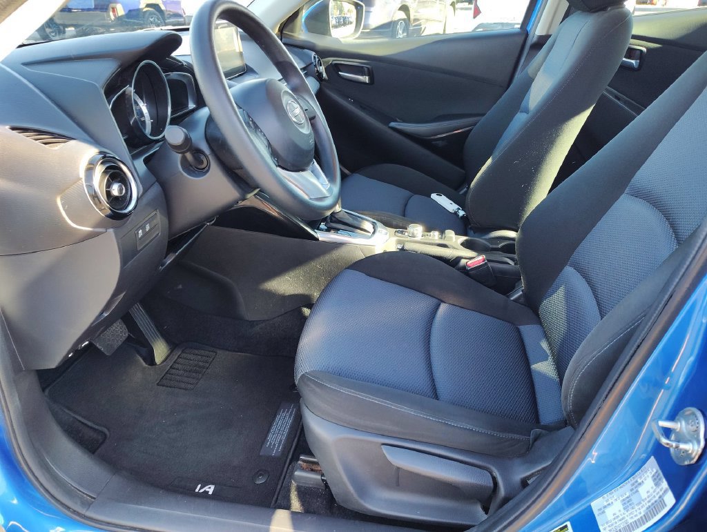 Used 2016 Scion iA FWD image 9